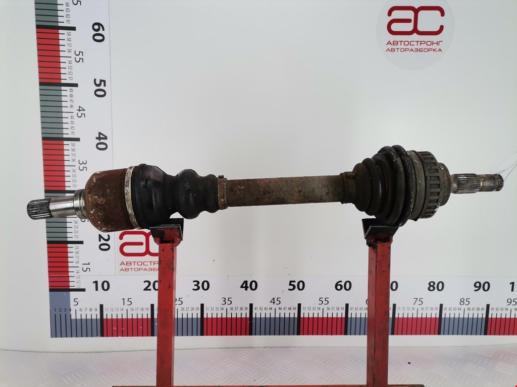Полуось передняя левая (приводной вал шрус) Citroen Berlingo 1 (1996-2012)