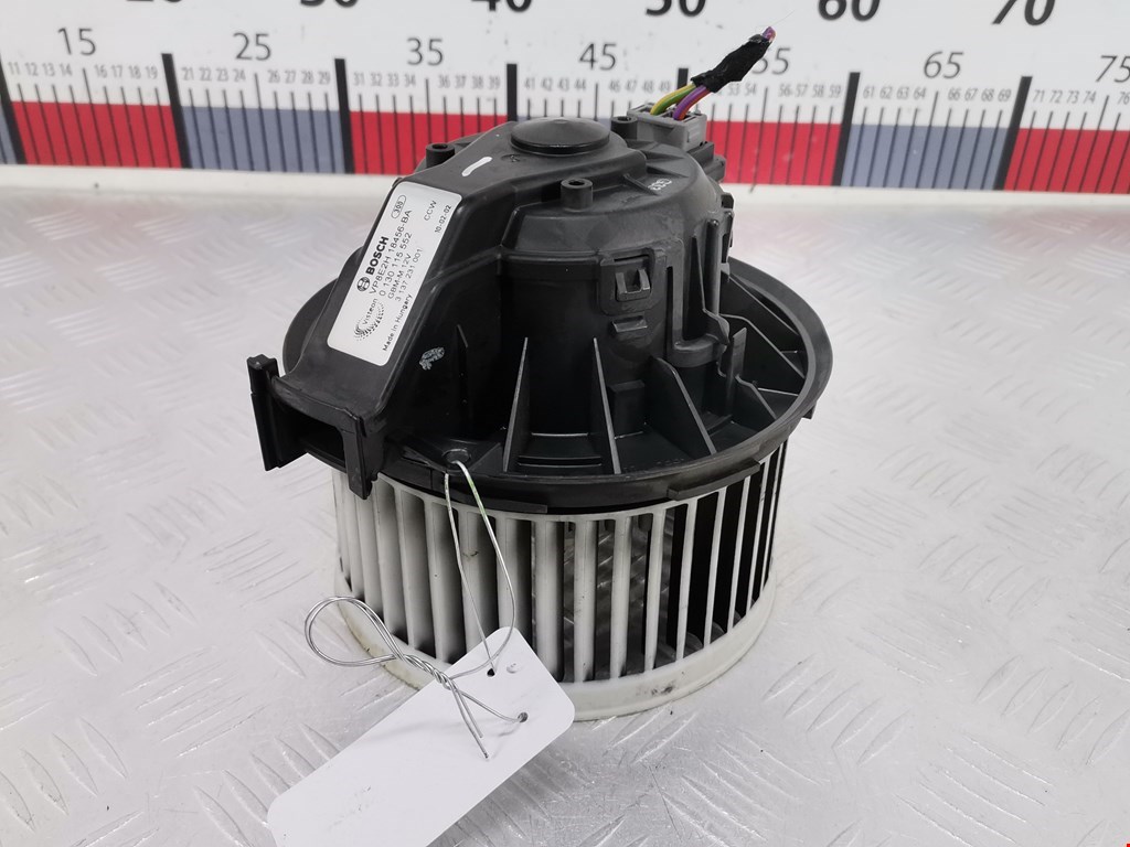 Моторчик (мотор) отопителя салона FORD Fiesta 2008-2012