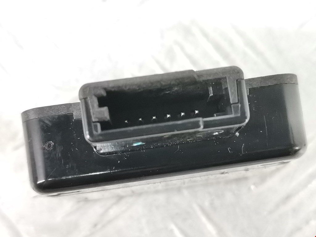 Усилитель антенны FORD Focus III 2011-2019