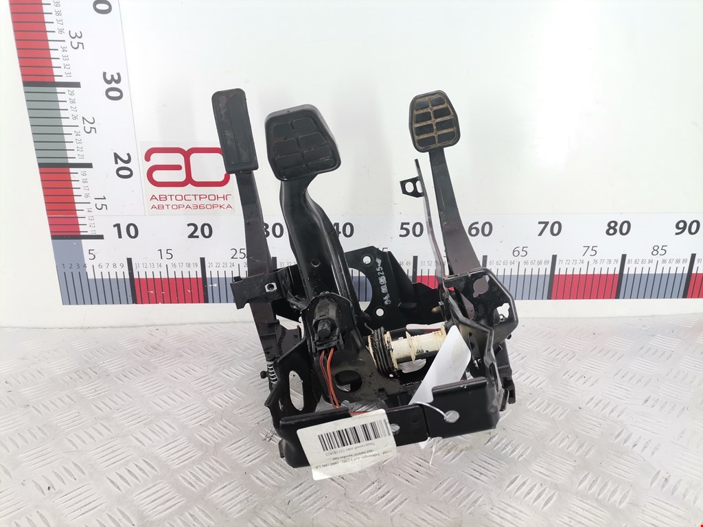 Блок педалей (педальный узел) VOLKSWAGEN Golf III 1991-1997