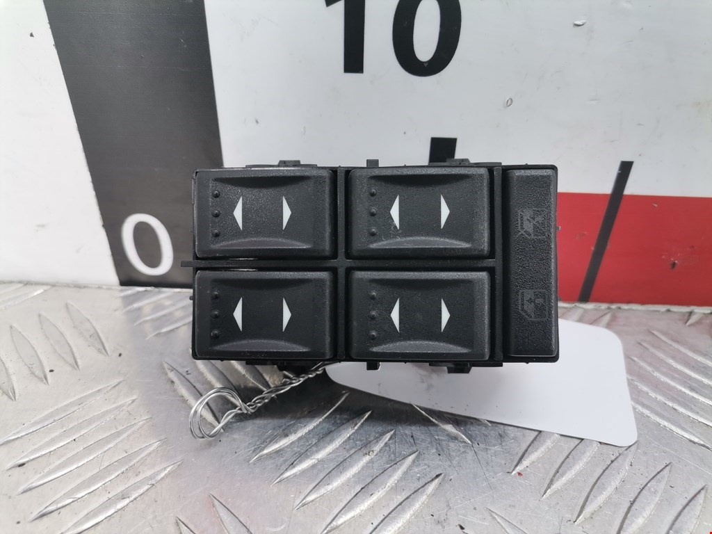 Блок управления стеклоподъемниками FORD Mondeo III 2000-2007