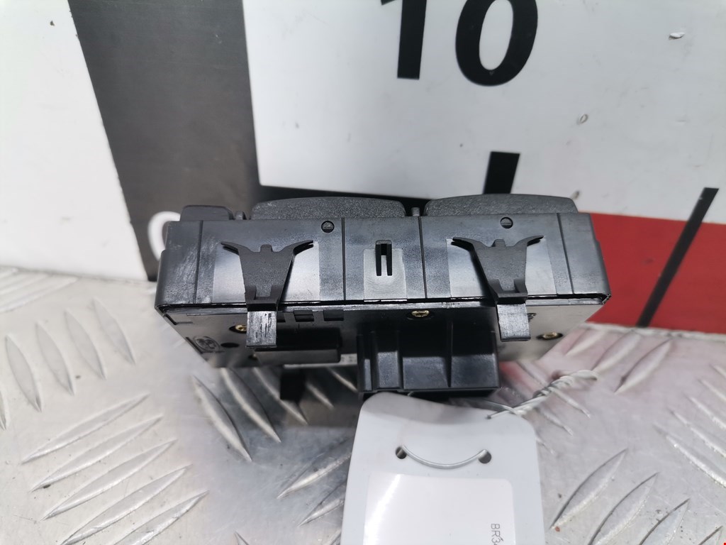 Блок управления стеклоподъемниками FORD Mondeo III 2000-2007