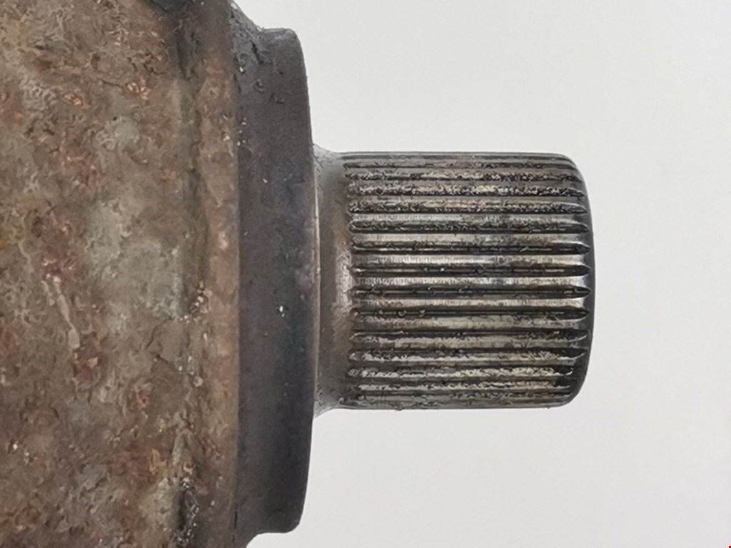 Полуось (привод, приводной вал) передняя левая VOLKSWAGEN Phaeton 2002-2016