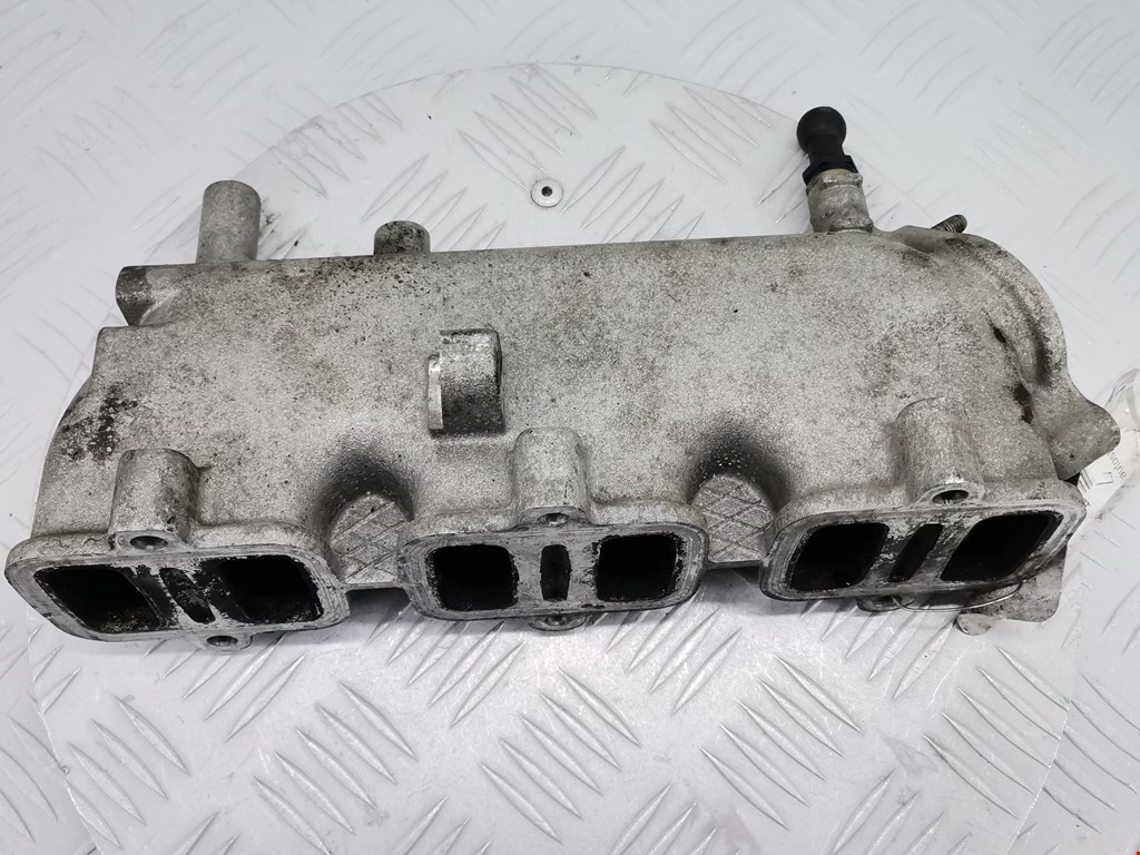 Коллектор впускной AUDI A4 B6 2001-2005