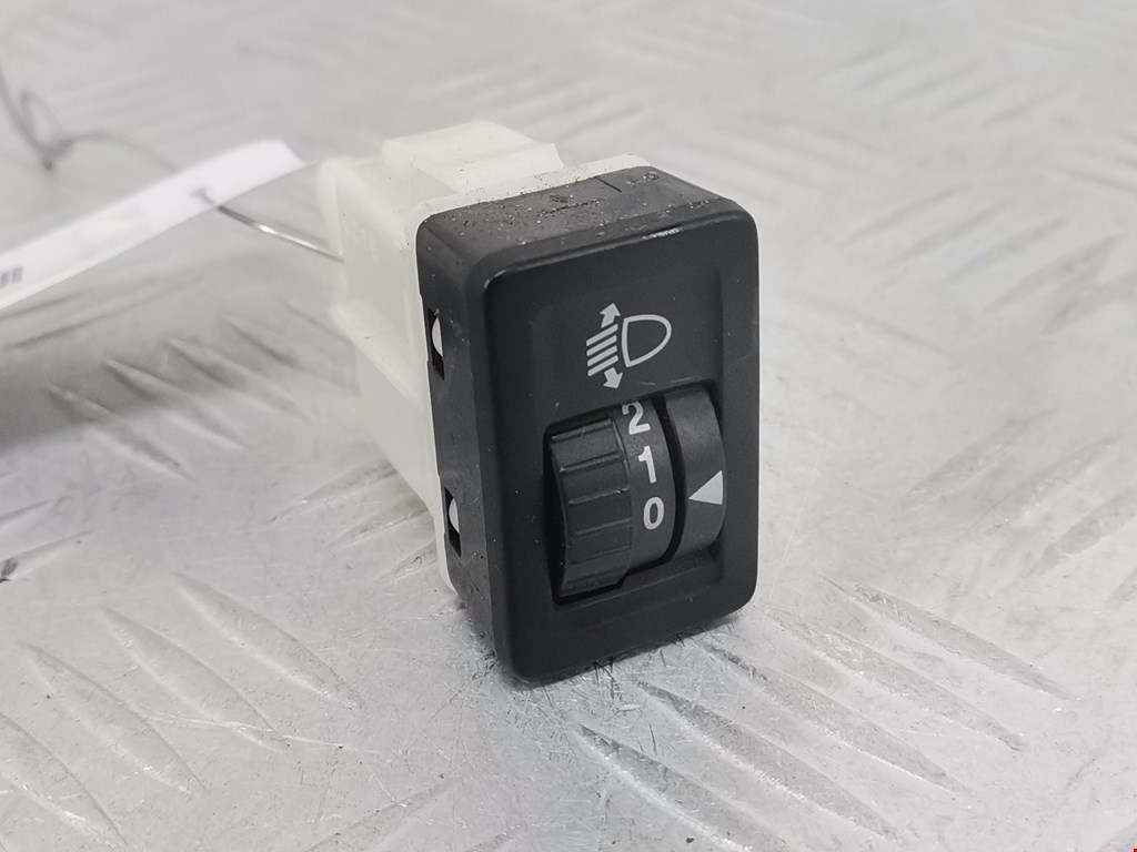 Кнопка корректора фар SUZUKI Grand Vitara 2005-2015