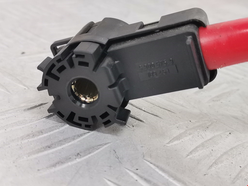 Провод АКБ плюс (плюсовой) BMW 7er 7 серия E65/E66 2001-2008