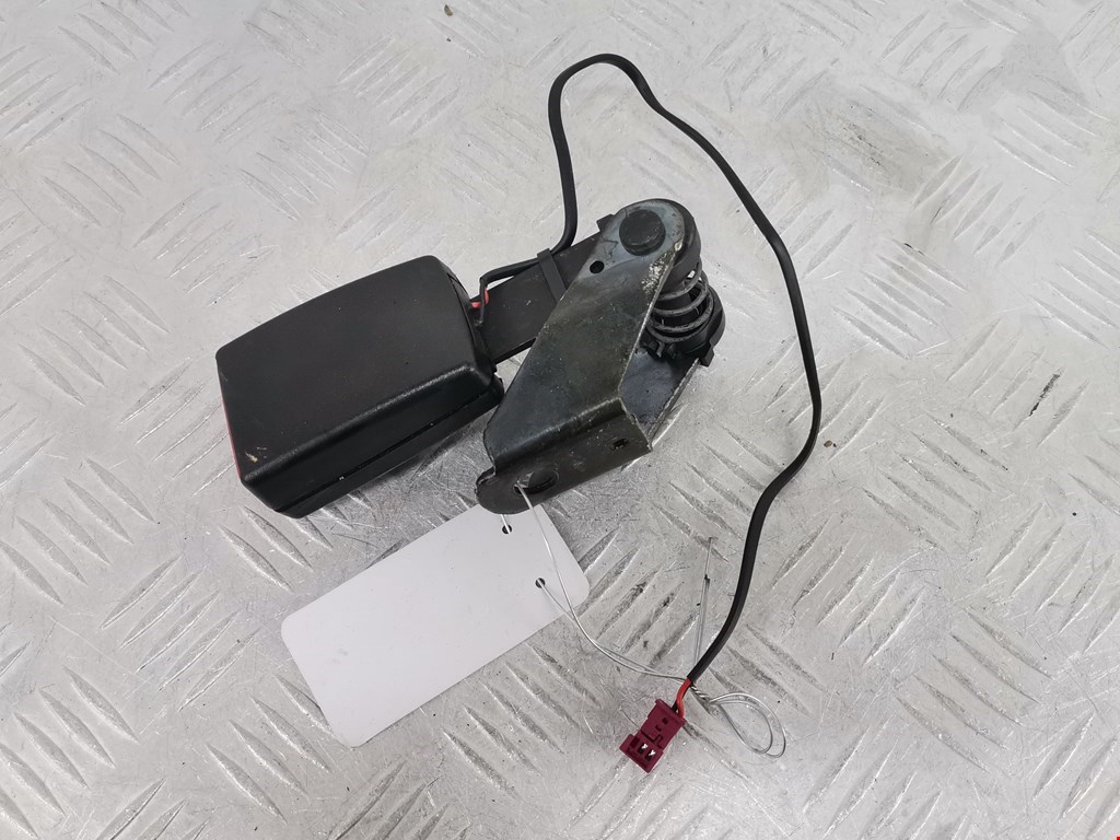 Замок ремня безопасности (преднатяжитель ремня безопасности) BMW 7-Series (E65/E66) (2001-2008)