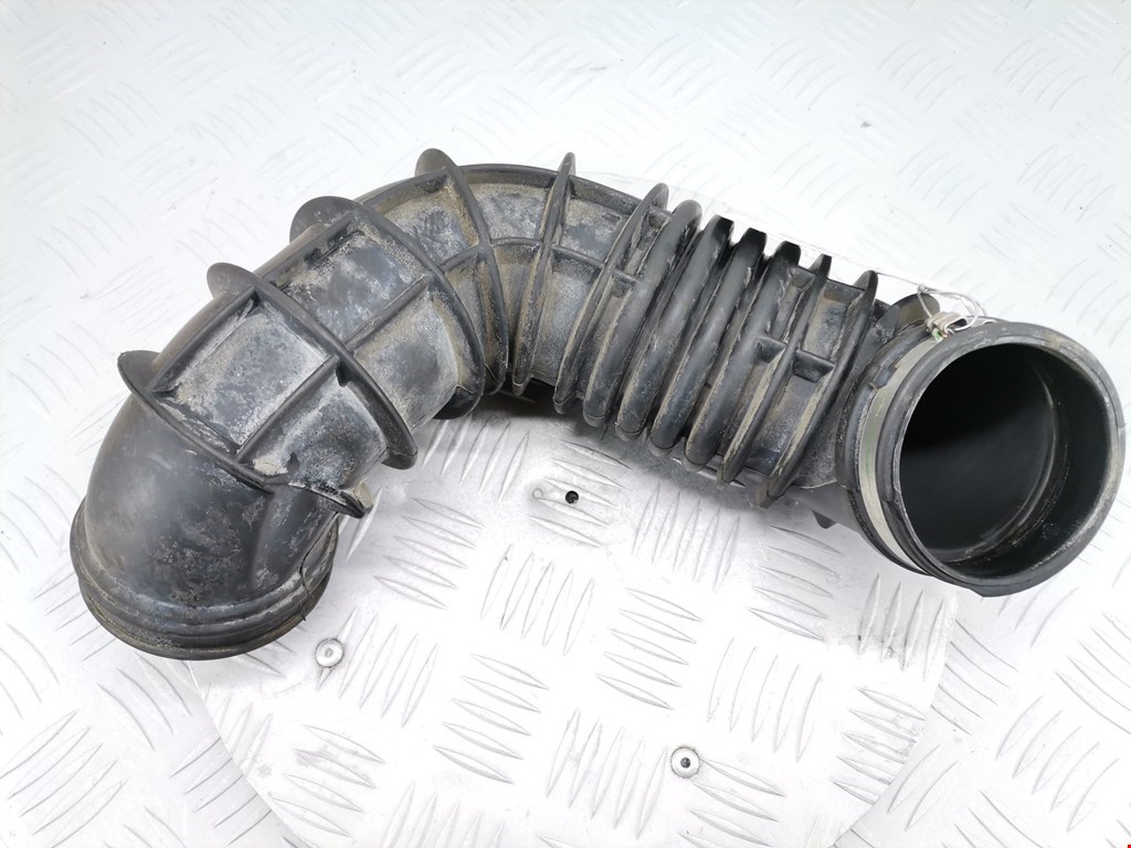 Патрубок воздушного фильтра (гофра инжектора) Ford Focus 1 (1998-2005)