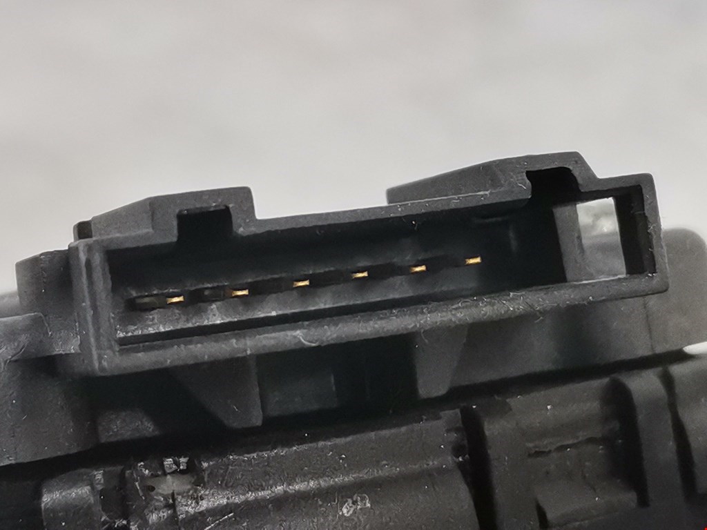 Педаль газа VOLKSWAGEN Phaeton 2002-2016