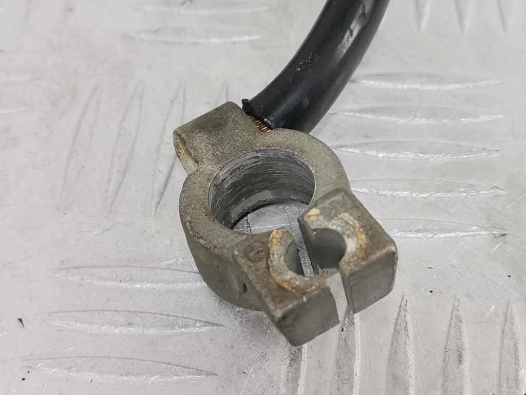 Клемма аккумулятора (минус) - BMW X5 E53 1999-2006