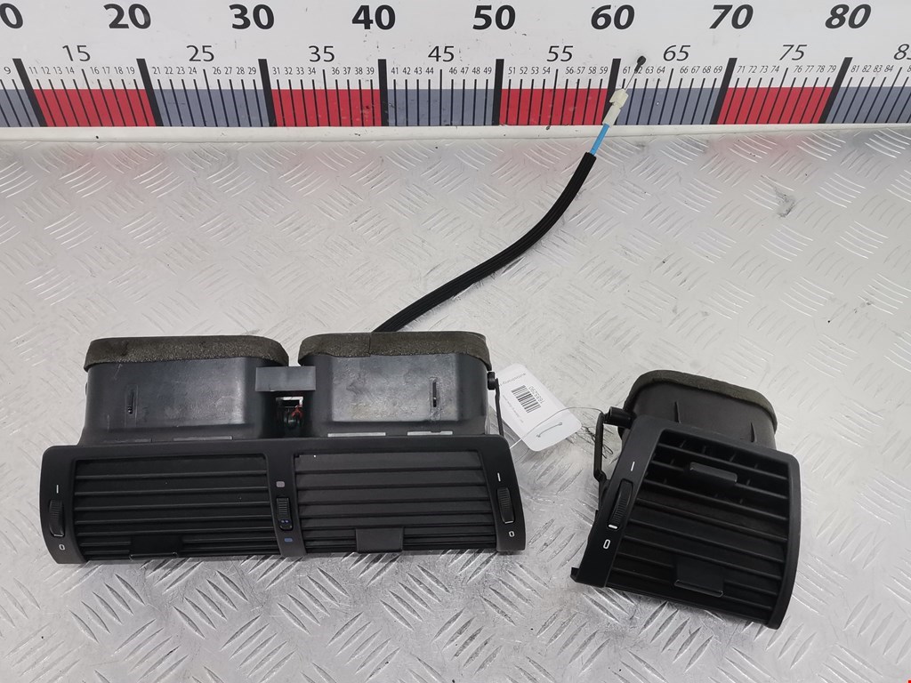 Дефлектор воздушный BMW X5 E53 1999-2006