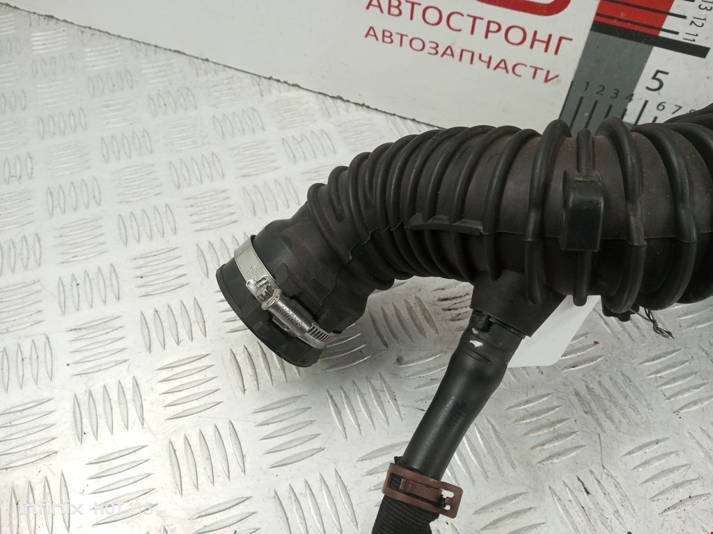 Патрубок воздушного фильтра NISSAN Primastar 2001-2014