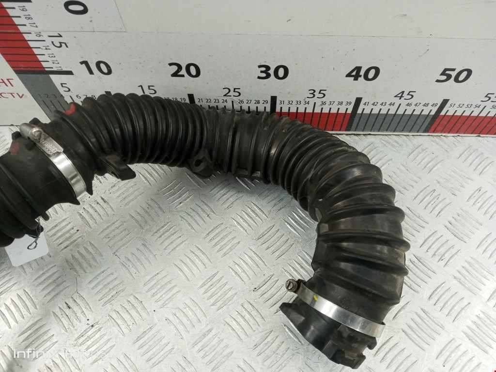 Патрубок воздушного фильтра NISSAN Primastar 2001-2014