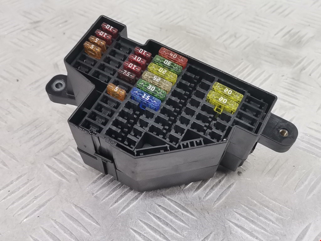 Датчик уровня в бачок омывателя VOLKSWAGEN Golf V 2003-2009