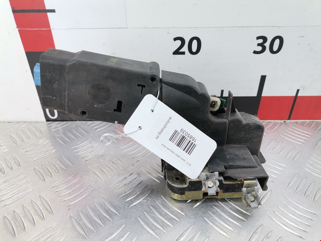 Замок двери передней левой MITSUBISHI Carisma 1995-1999