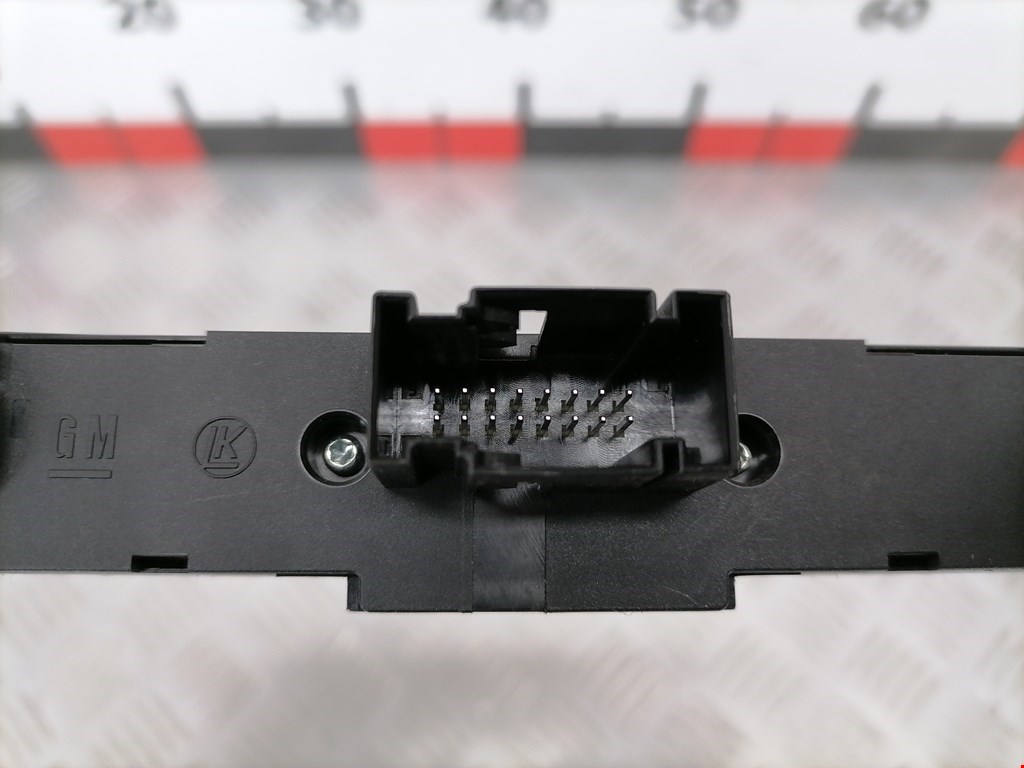 Кнопка аварийной сигнализации (аварийки) OPEL Zafira B 2005-2012