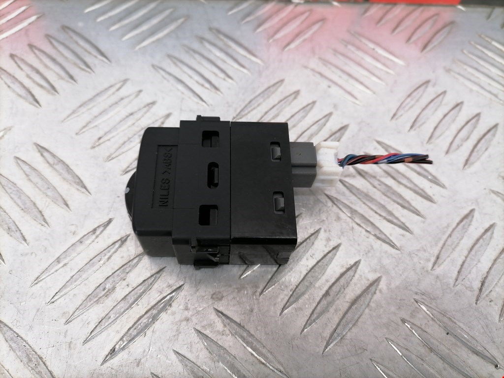 Кнопка корректора фар NISSAN X-Trail T30 2000-2007