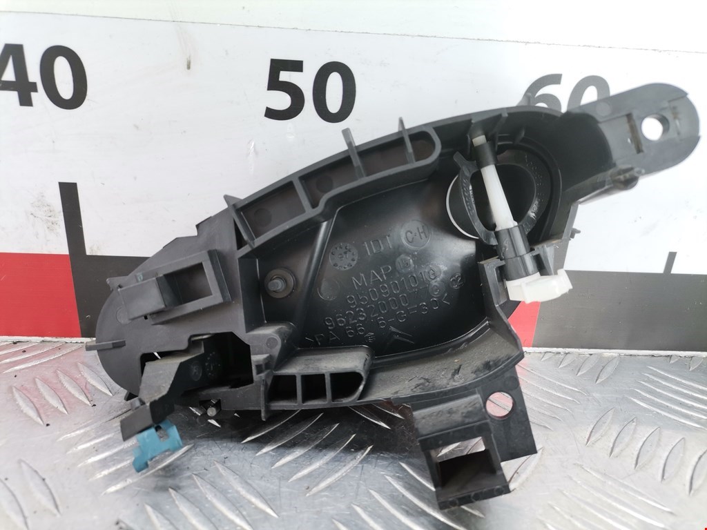 Ручка дверная задняя внутренняя правая CITROEN Xsara 1997-2000