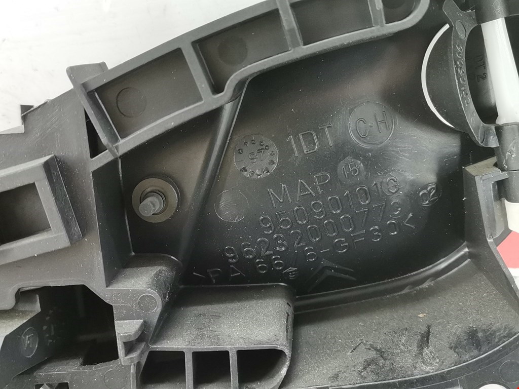 Ручка дверная задняя внутренняя правая CITROEN Xsara 1997-2000