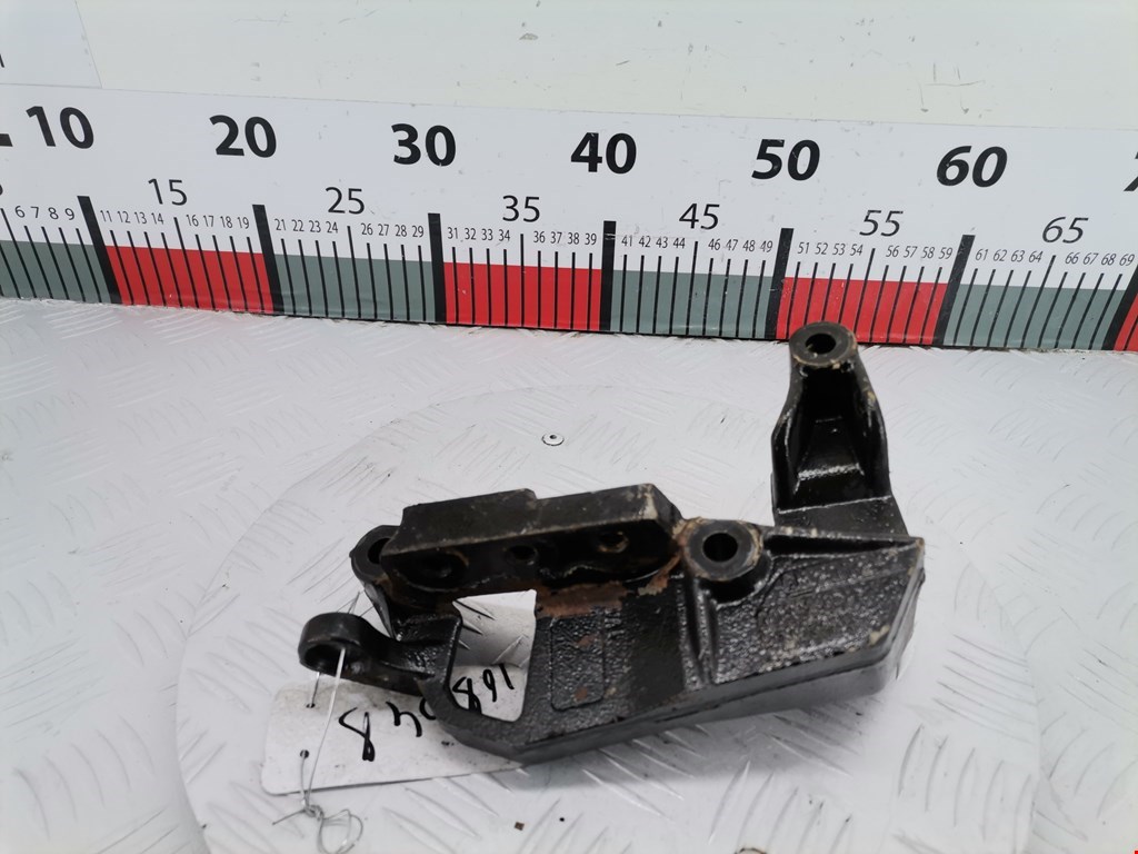 Кронштейн (крепление лапа) двигателя Opel Zafira A (1999-2006)