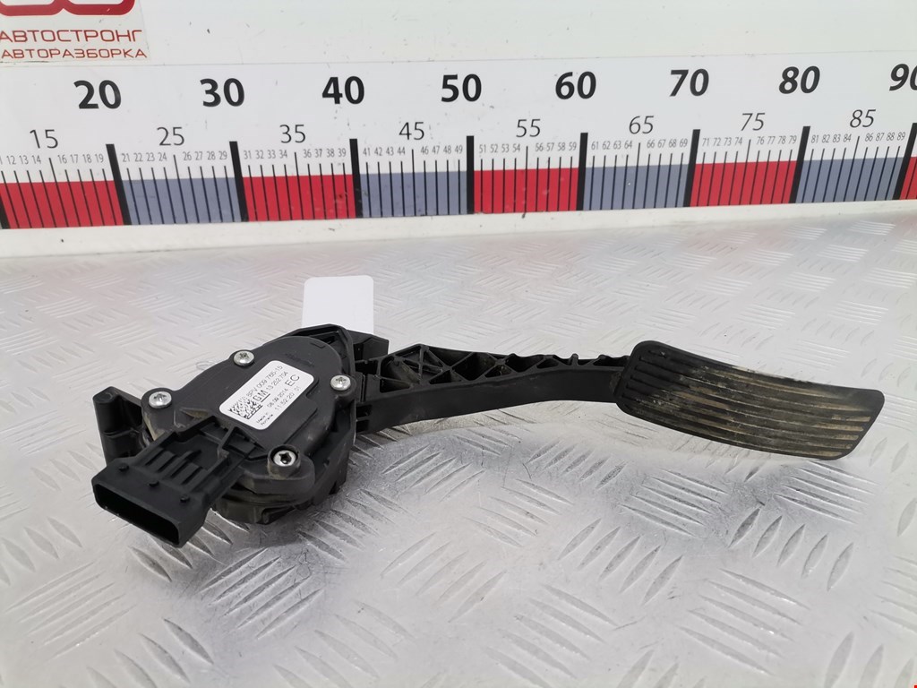 Педаль газа OPEL Astra J 2009-2017