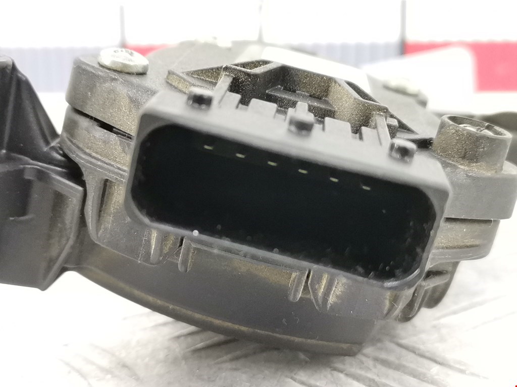 Педаль газа OPEL Astra J 2009-2017