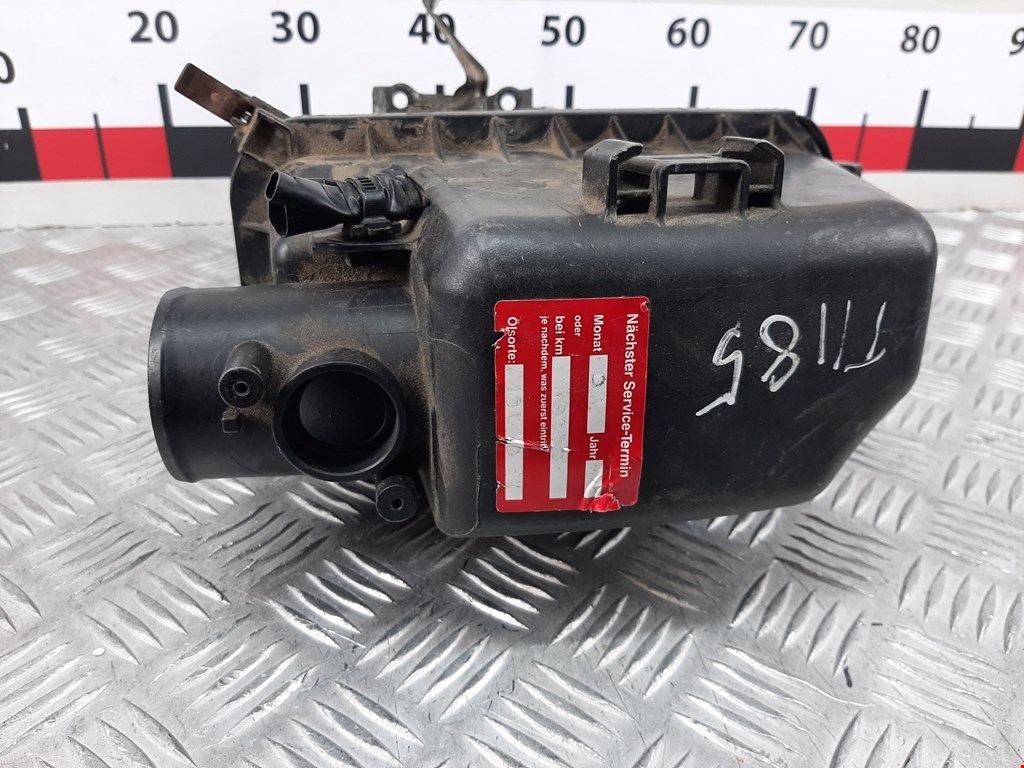 Корпус воздушного фильтра TOYOTA Yaris Verso 1999-2006