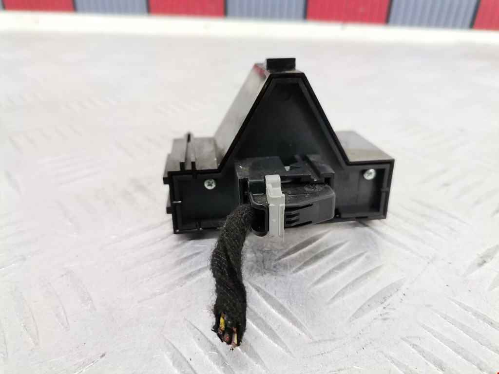 Кнопка аварийной сигнализации (аварийки) OPEL Corsa D 2006-2014