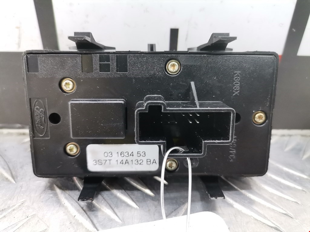 Блок управления стеклоподъемниками FORD Mondeo III 2000-2007