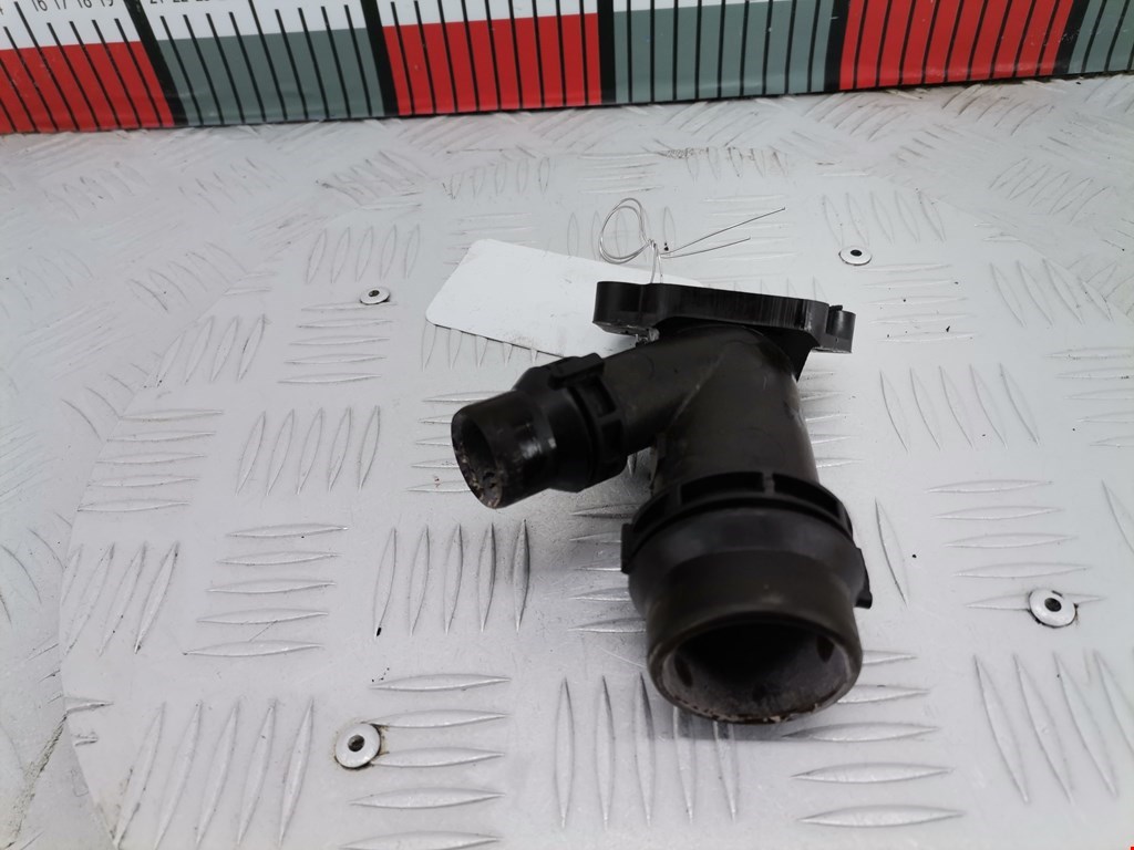 Тройник системы охлаждения BMW 3er E46 1998-2006