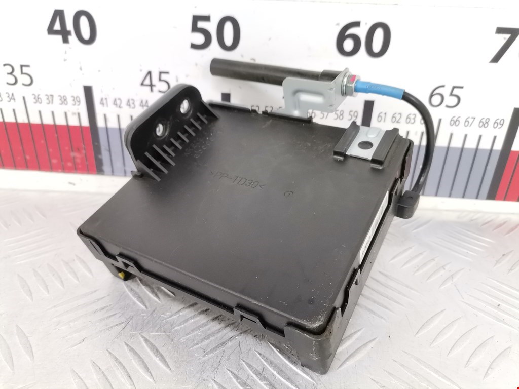 Блок управления центральным замком HYUNDAI Santa Fe CM 2005-2012