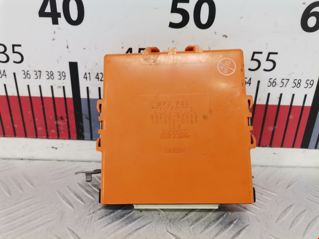 Блок комфорта TOYOTA Prius II XW20 2003-2012