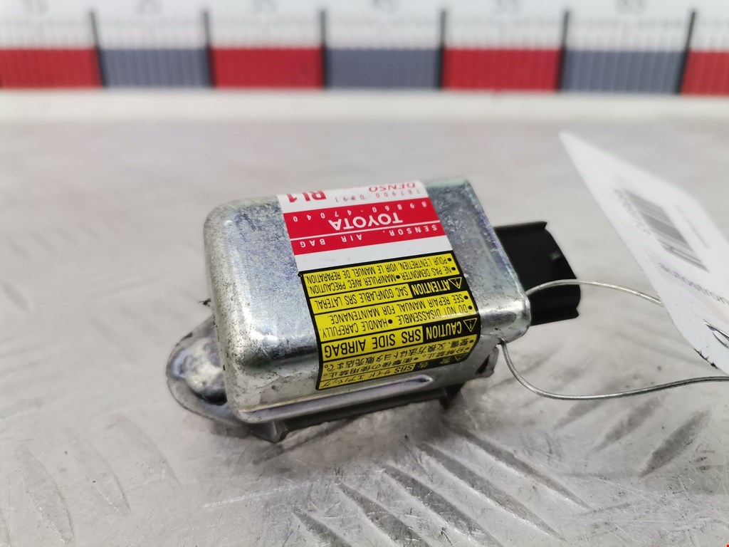 Датчик AIR BAG (подушек безопасности) TOYOTA Prius II XW20 2003-2012