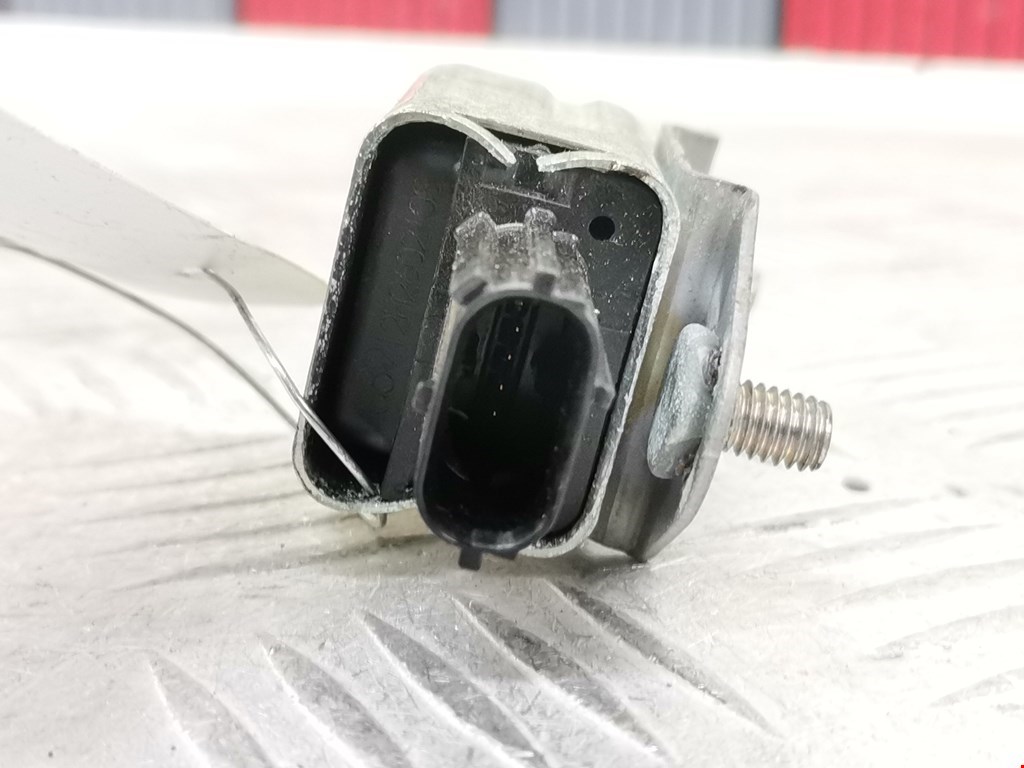 Датчик AIR BAG (подушек безопасности) TOYOTA Prius II XW20 2003-2012