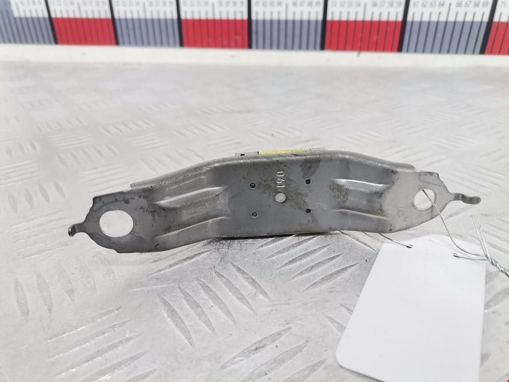 Датчик AIR BAG (подушек безопасности) TOYOTA Prius II XW20 2003-2012