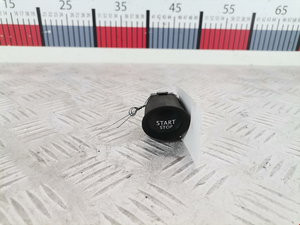 Кнопка старт-стоп (запуска двигателя) Renault Megane 2 (2002-2009)