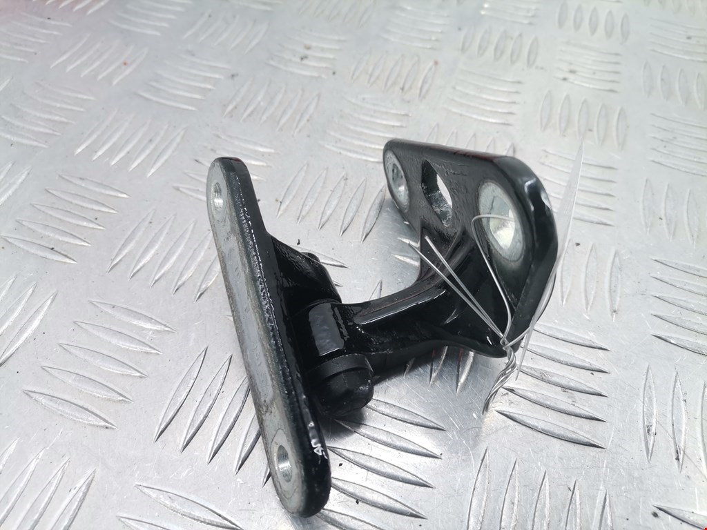 Петля двери передней левой Mercedes E-Class (W211) (2002-2009)