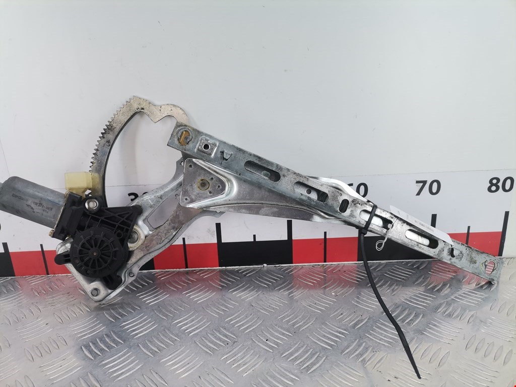 Стеклоподъемник передний правый MERCEDES-BENZ CLK-Class W208 1997-2002