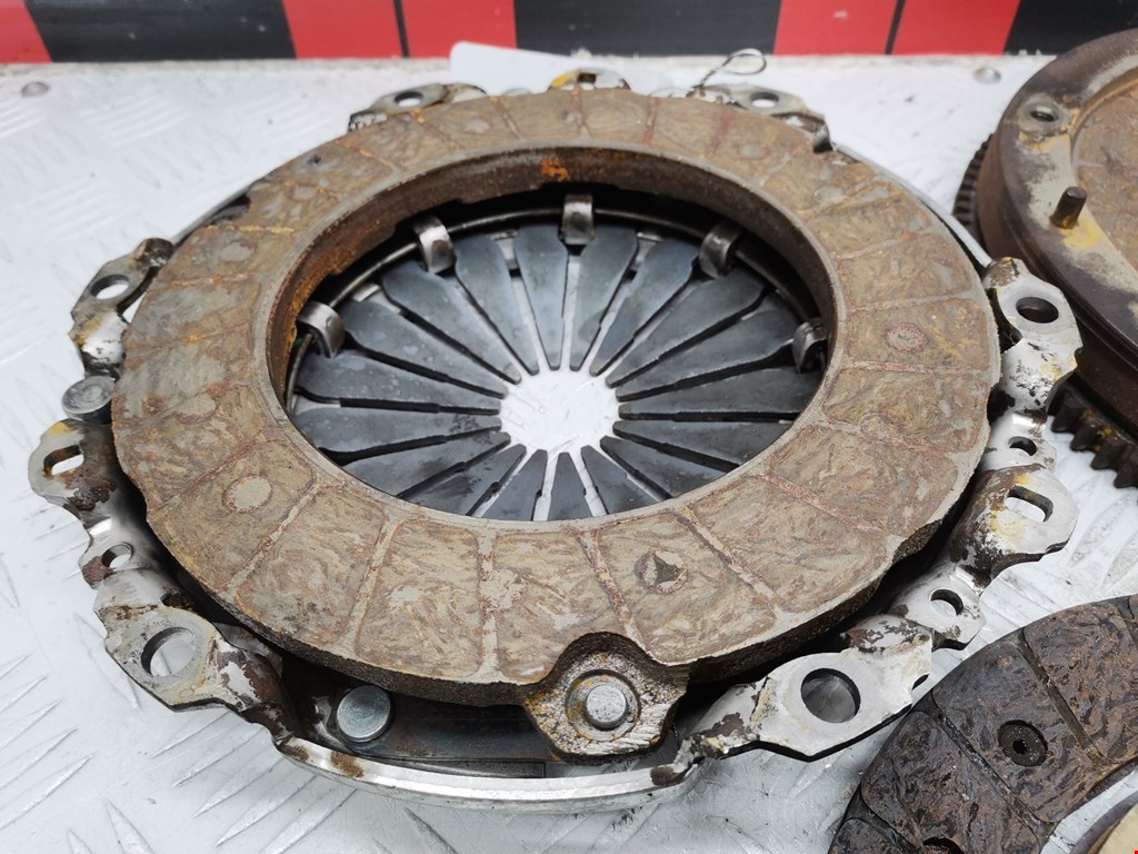 Маховик (демпфер сцепления) PEUGEOT 307 2001-2008