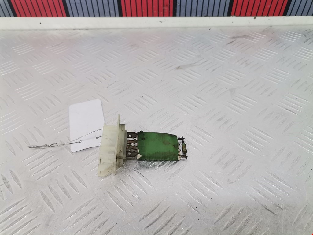 Резистор отопителя (сопротивление печки) AUDI A3 8P 2003-2013