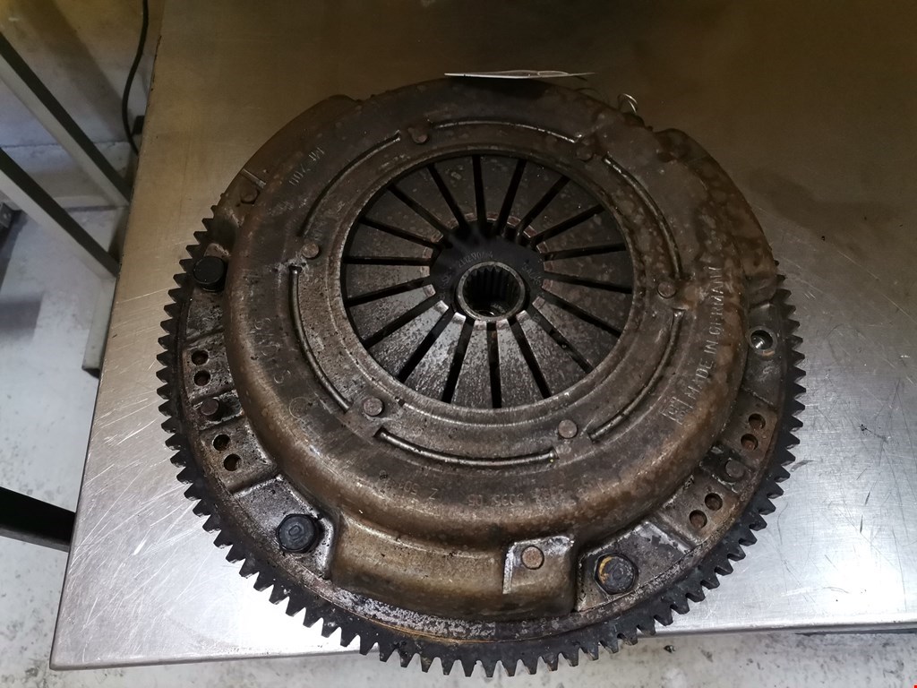 Маховик (демпфер сцепления) MAZDA 323 FA 1977-1980