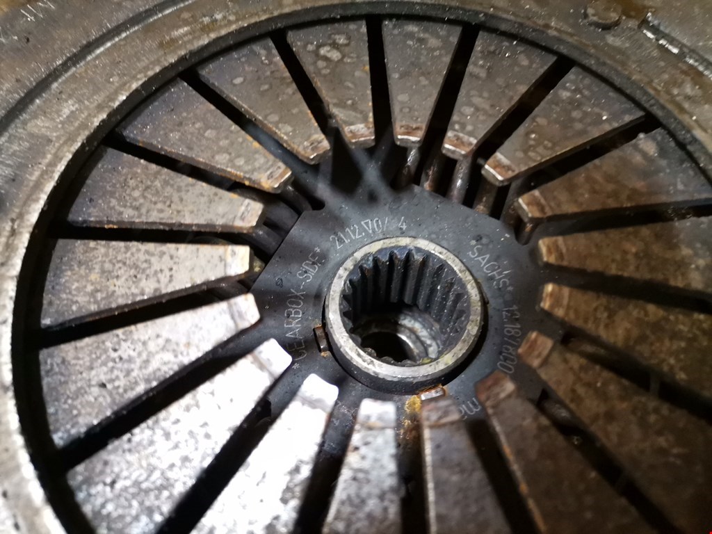 Маховик (демпфер сцепления) MAZDA 323 FA 1977-1980