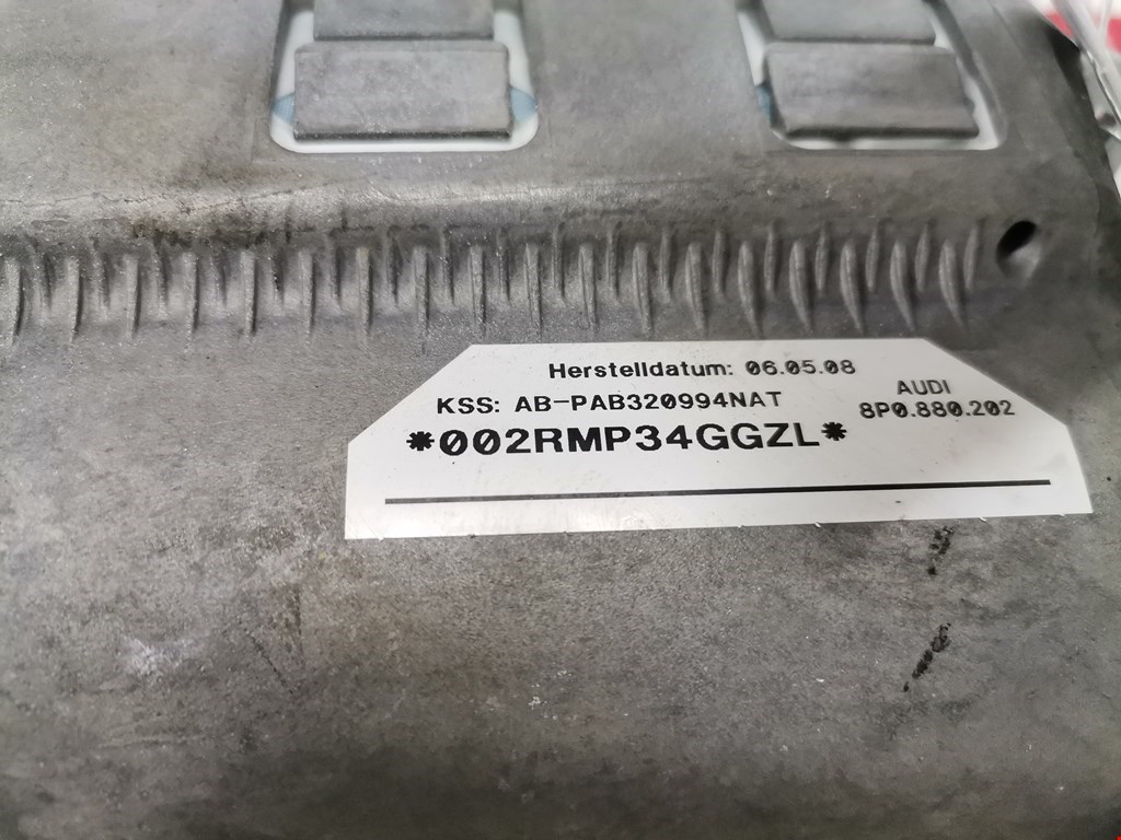 Подушка безопасности пассажирская (в торпедо) AUDI A3 8P 2003-2013