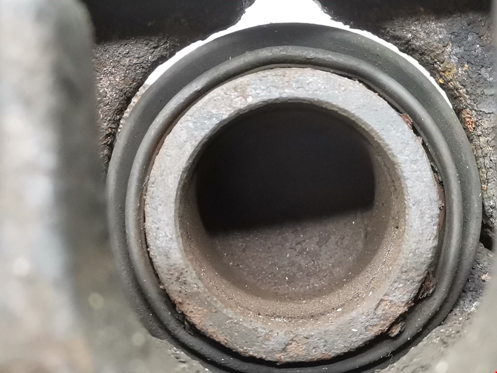 Суппорт передний правый AUDI A4 B6 2001-2005