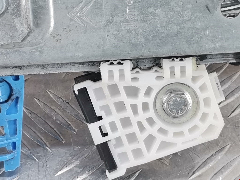 Стеклоподъемник передний правый CITROEN C3 Picasso 2009-2017