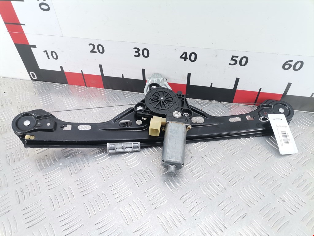 Стеклоподъемник задний правый MERCEDES-BENZ C-Class C-klasse W203 2000-2007