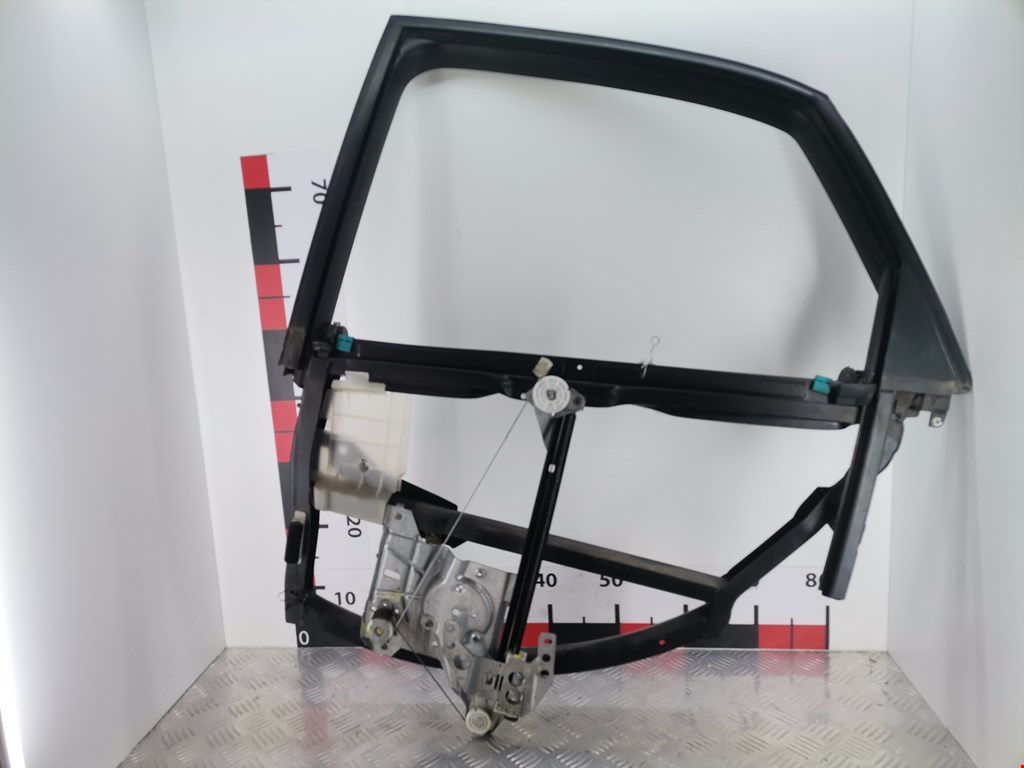 Стеклоподъемник задний левый AUDI A4 B5 1995-2001