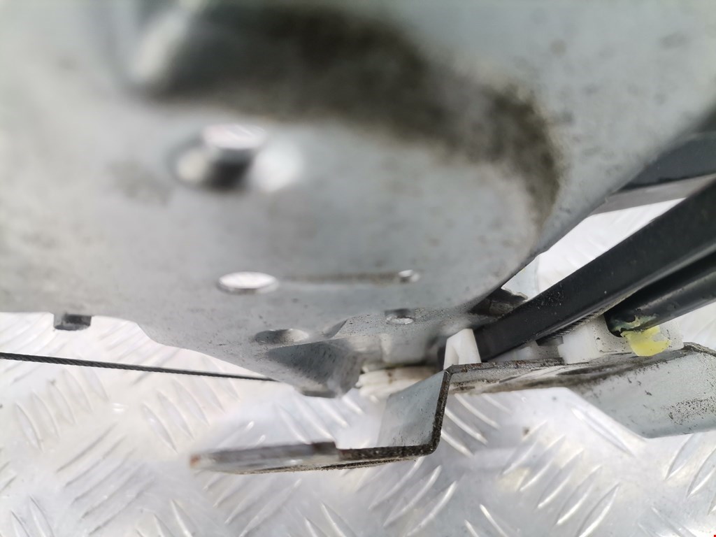 Стеклоподъемник задний левый AUDI A4 B5 1995-2001