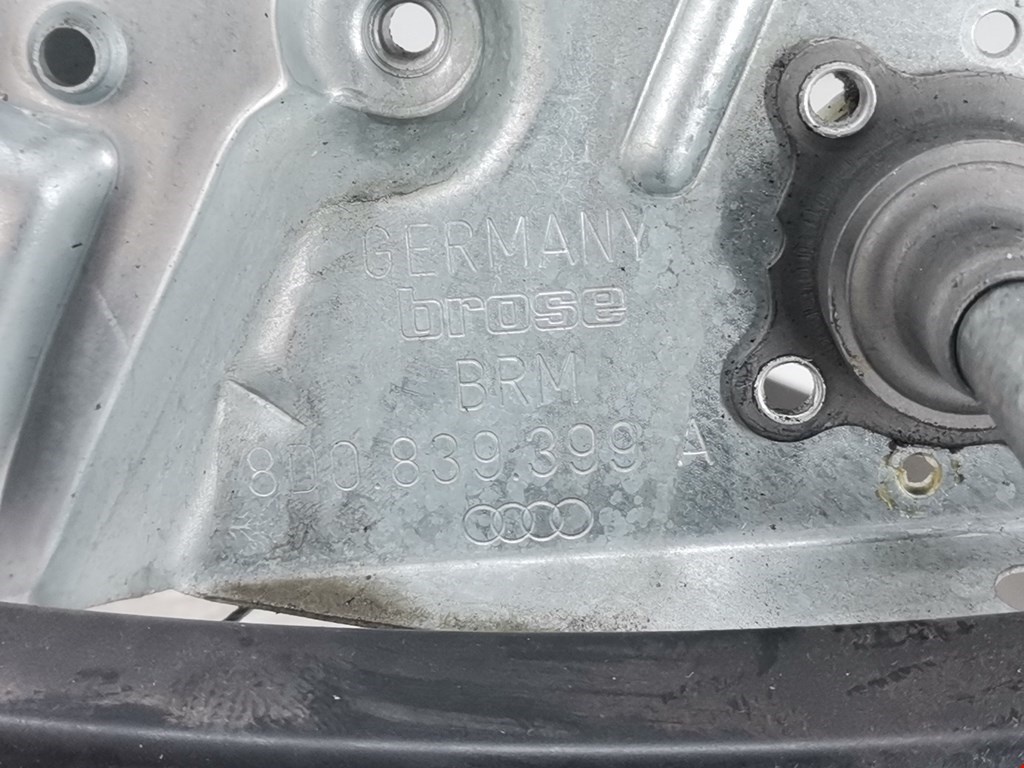 Стеклоподъемник задний левый AUDI A4 B5 1995-2001