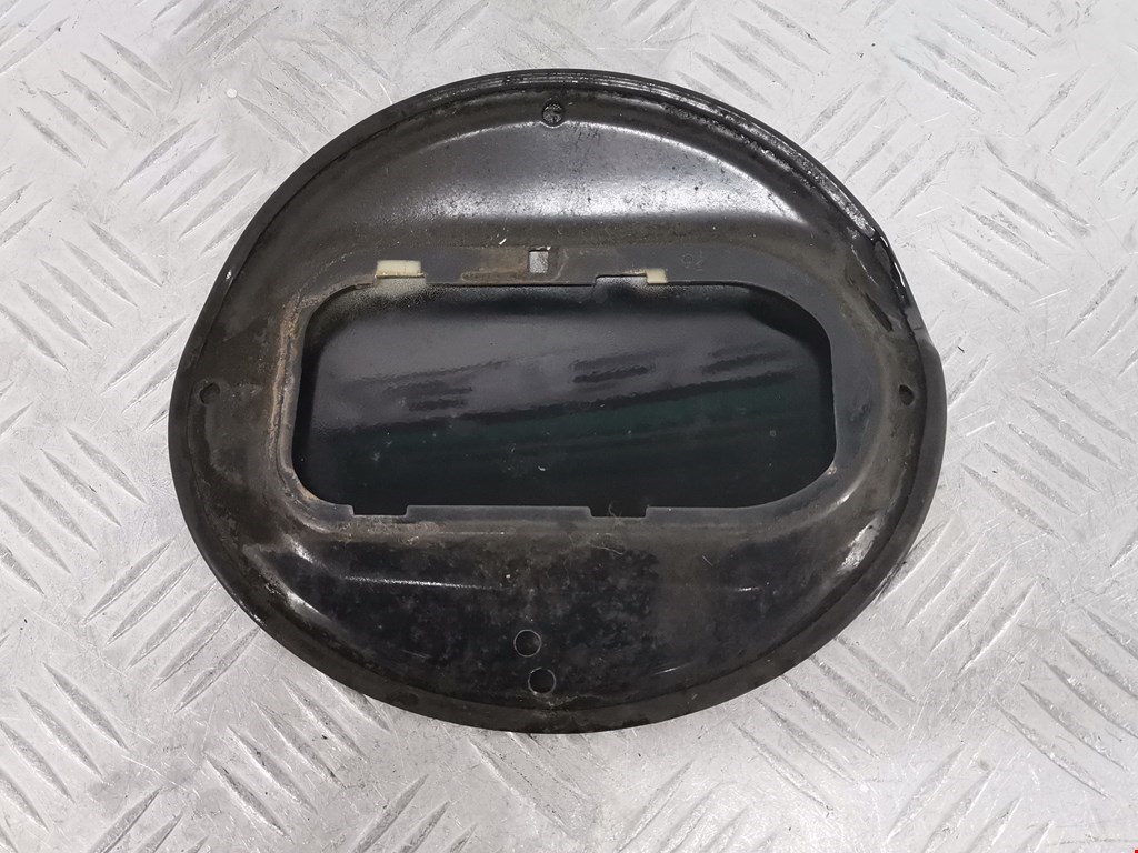 Лючок бензобака BMW 1er E81\E87 2004-2011